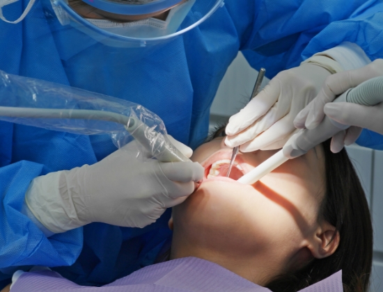 歯周病医学会認定医、噛み合せ認定医による治療